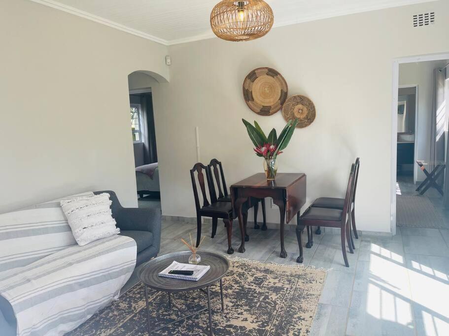 Photo of Livingroom in White River