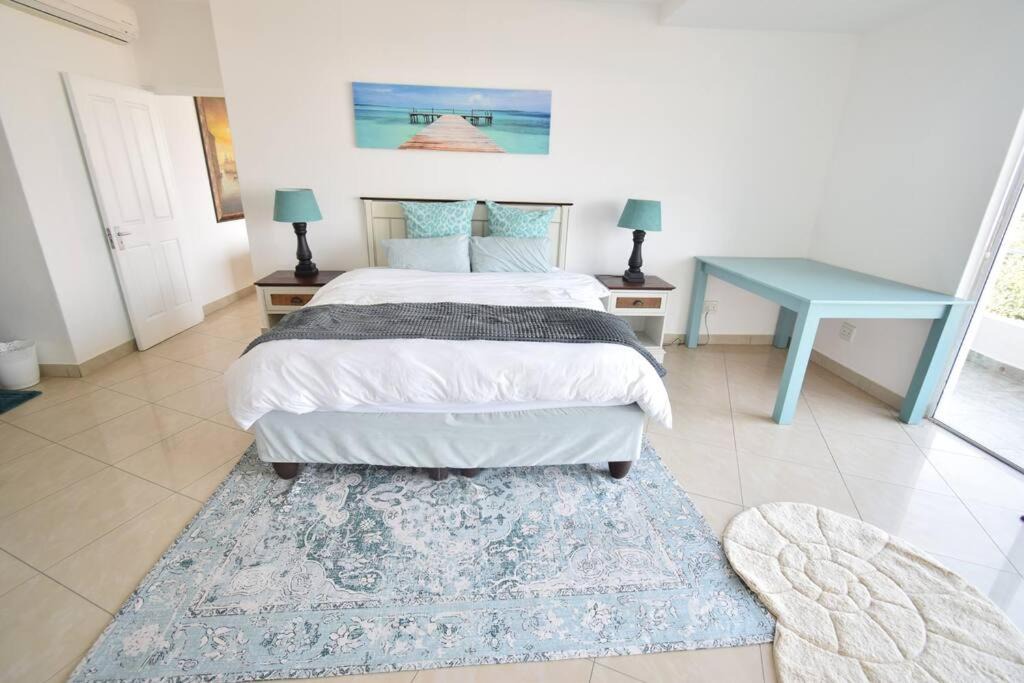 Photo of Bedroom in Margate Beach
