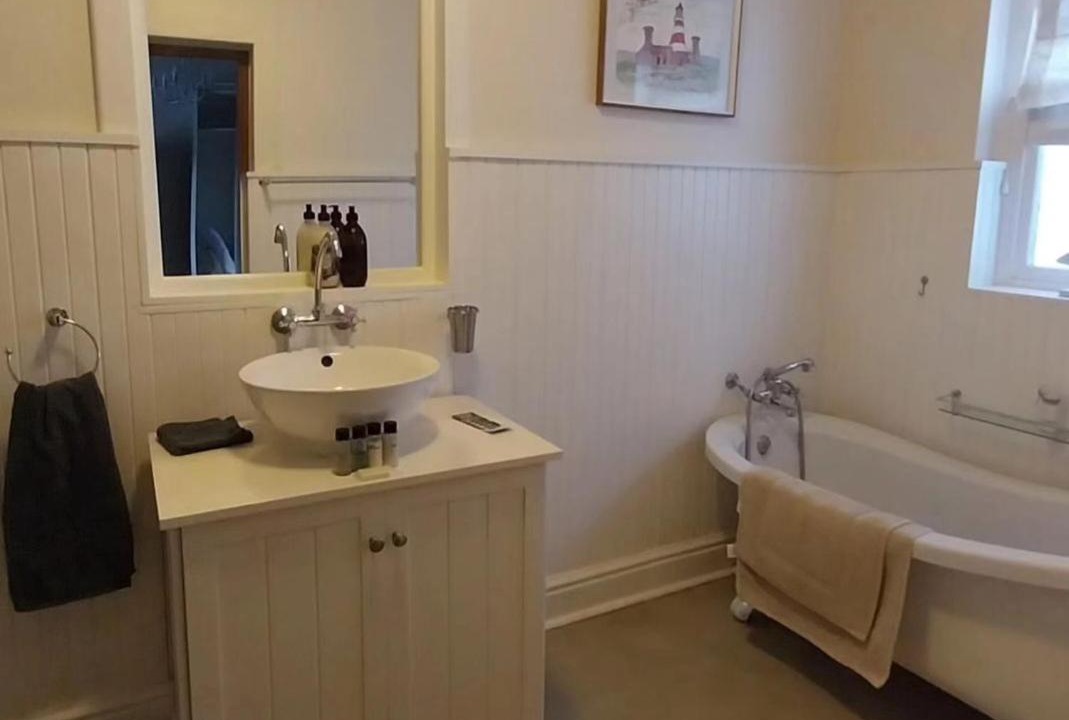 Photo of Bathroom in Darling
