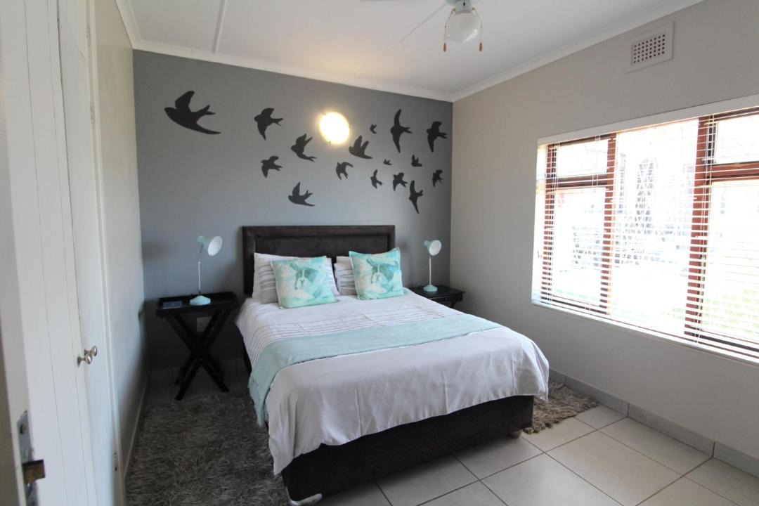 Photo of Bedroom in Manaba Beach