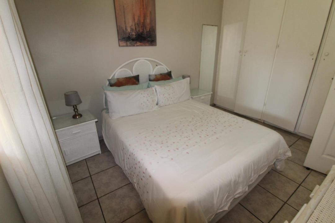 Photo of Bedroom in Manaba Beach