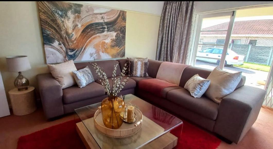 Photo of Livingroom in Greenfields