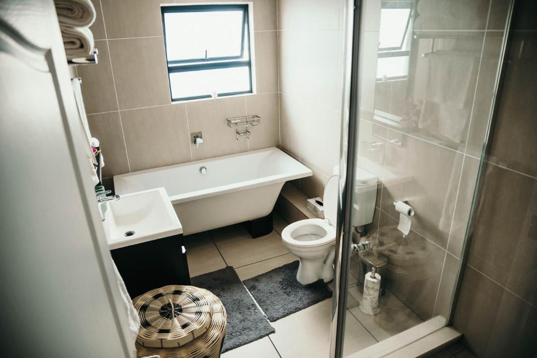 Photo of Bathroom in Greater Johannesburg Metropolitan Area