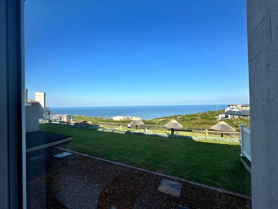 Photo of Others in Pinnacle Point