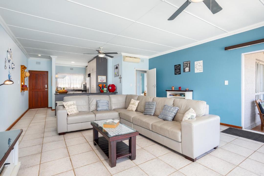 Photo of Livingroom in Manaba Beach