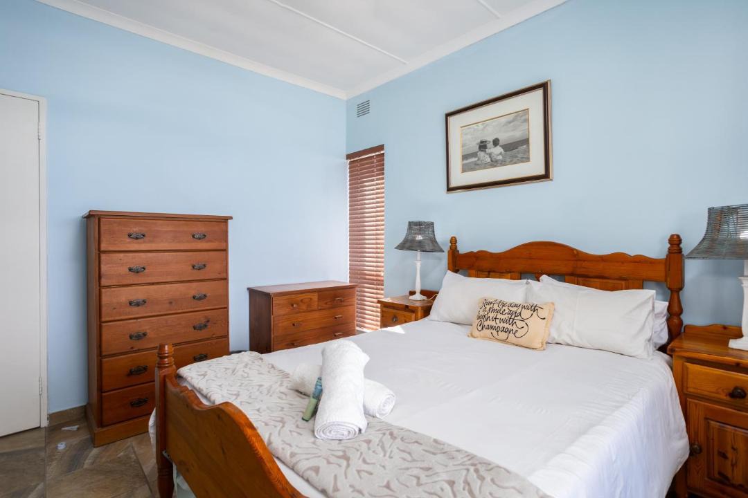 Photo of Bedroom in Manaba Beach
