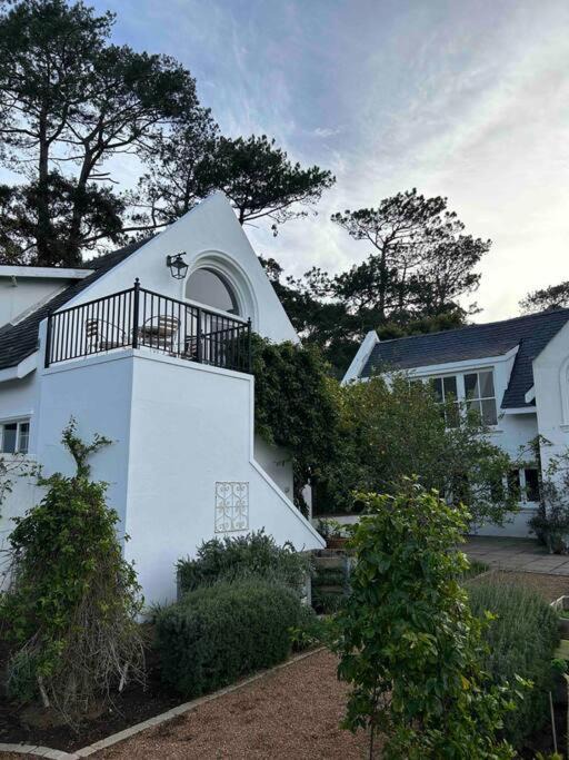 Photo of Buildings in Newlands