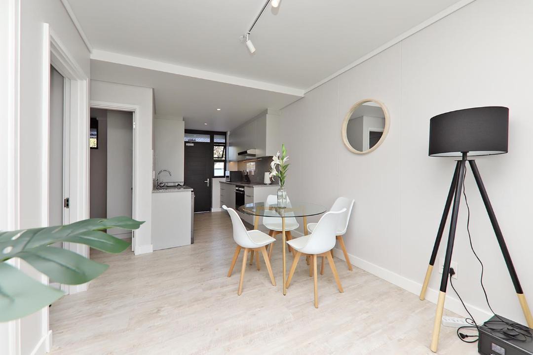 Photo of Livingroom in Milnerton