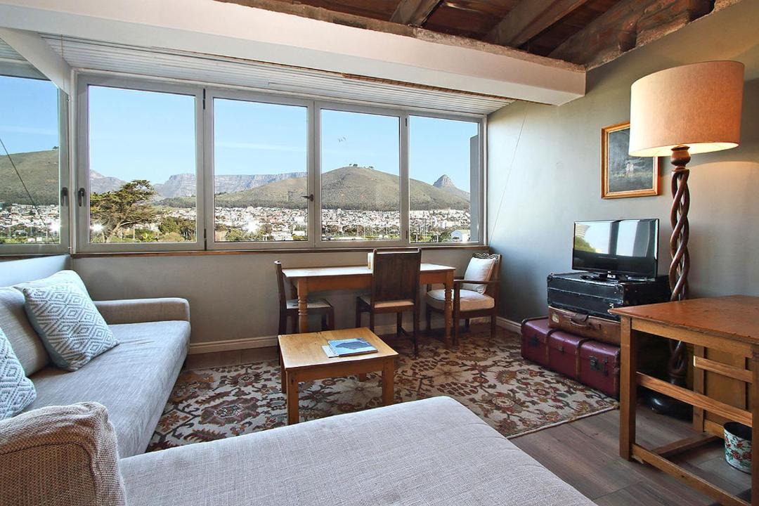 Photo of Livingroom in Mouille Point
