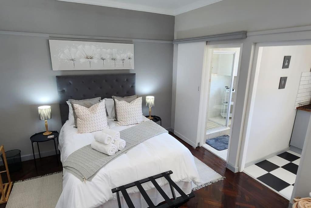 Photo of Bedroom in Somerset West