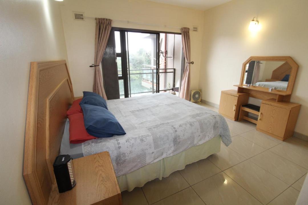 Photo of Bedroom in Margate Beach