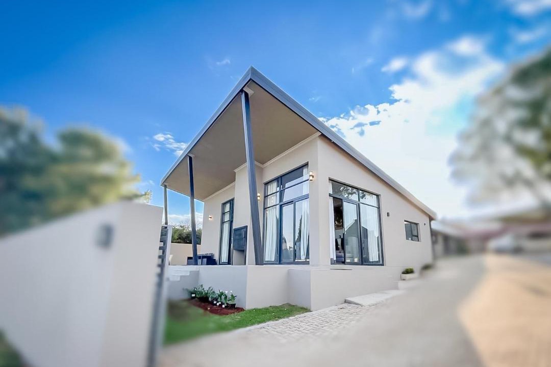 Photo of Buildings in Dullstroom