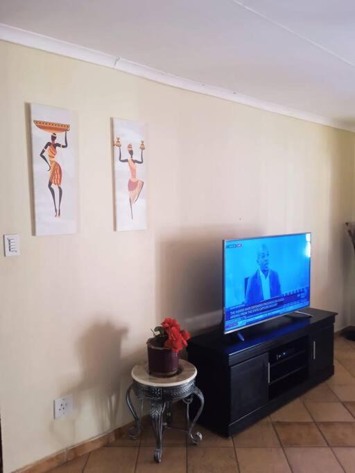 Photo of Livingroom in Bela-Bela