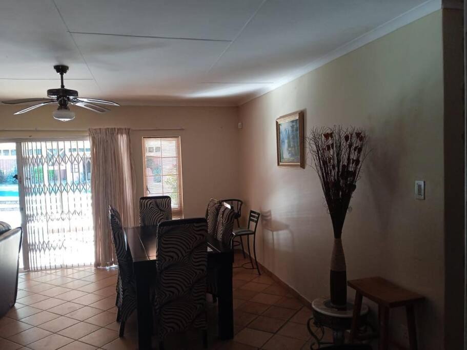 Photo of Livingroom in Bela-Bela