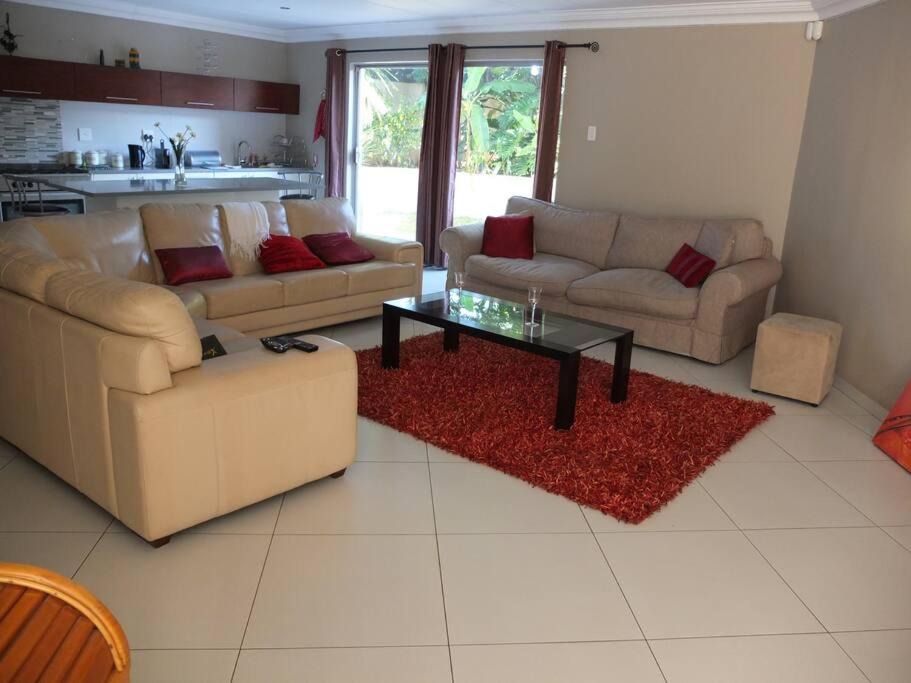 Photo of Livingroom in Ekurhuleni