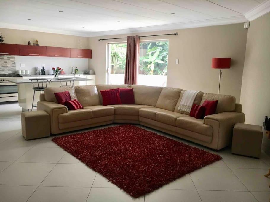Photo of Livingroom in Ekurhuleni