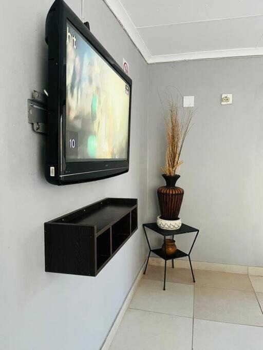Photo of Livingroom in Ekurhuleni