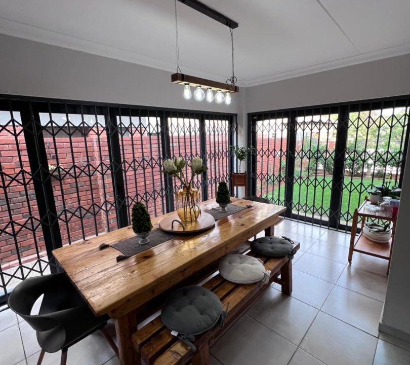 Photo of Livingroom in Olympus AH
