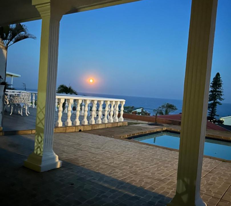 Photo of Patio Balcony in Manaba Beach