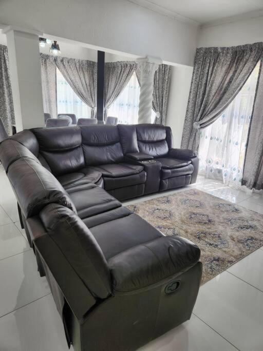 Photo of Livingroom in Alberton