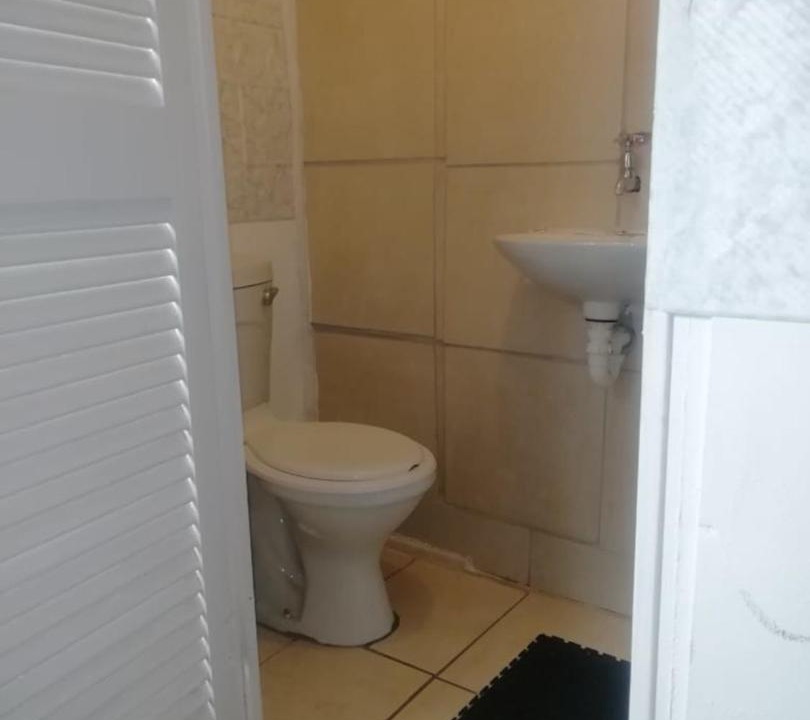 Photo of Bathroom in Kraaifontein