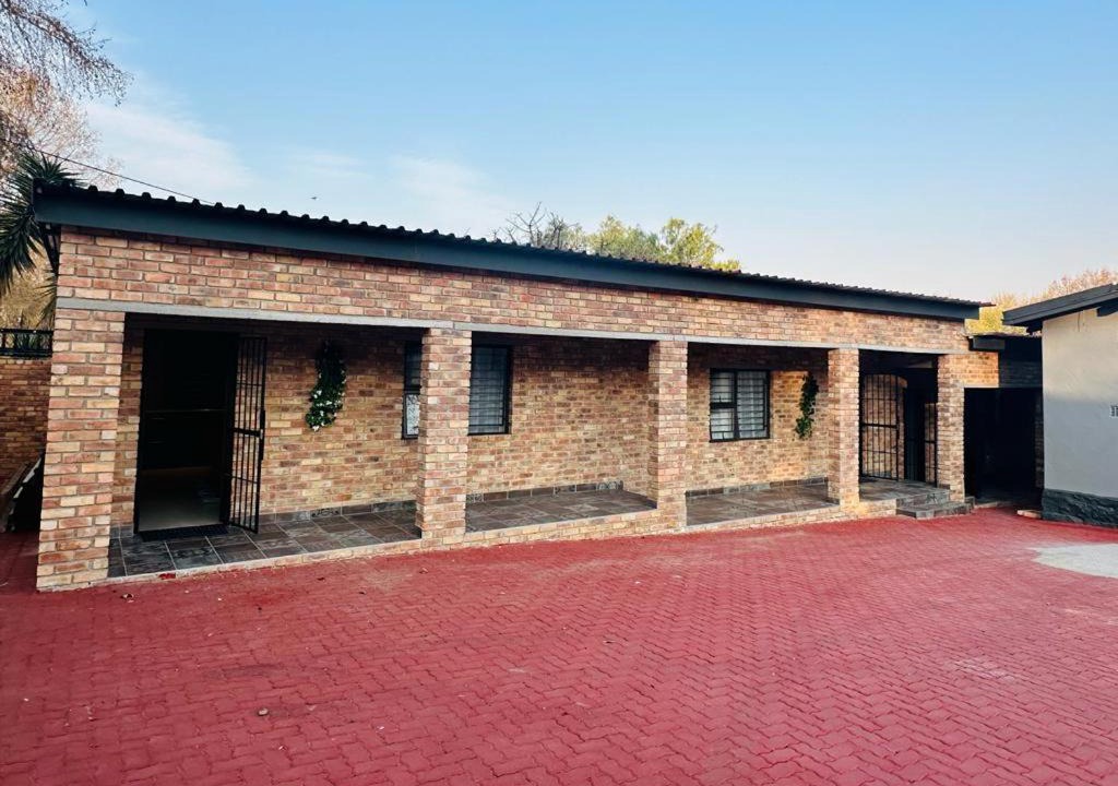 Photo of Buildings in Bezuidenhout Valley