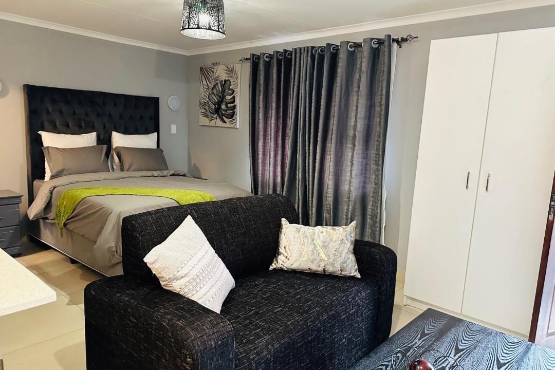 Photo of Bedroom in Bezuidenhout Valley