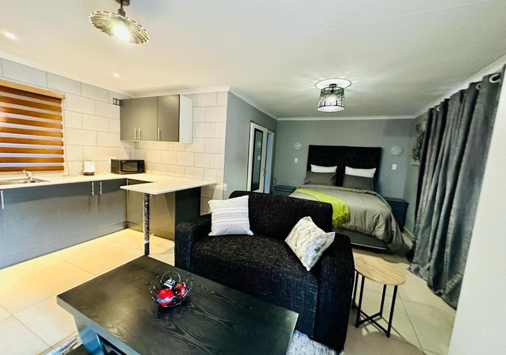 Photo of Livingroom in Bezuidenhout Valley