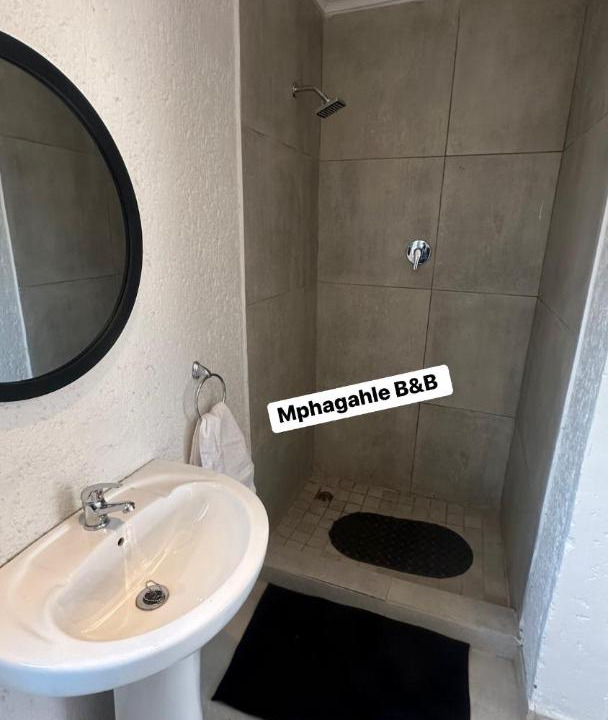 Photo of Bathroom in Elias Motsoaledi