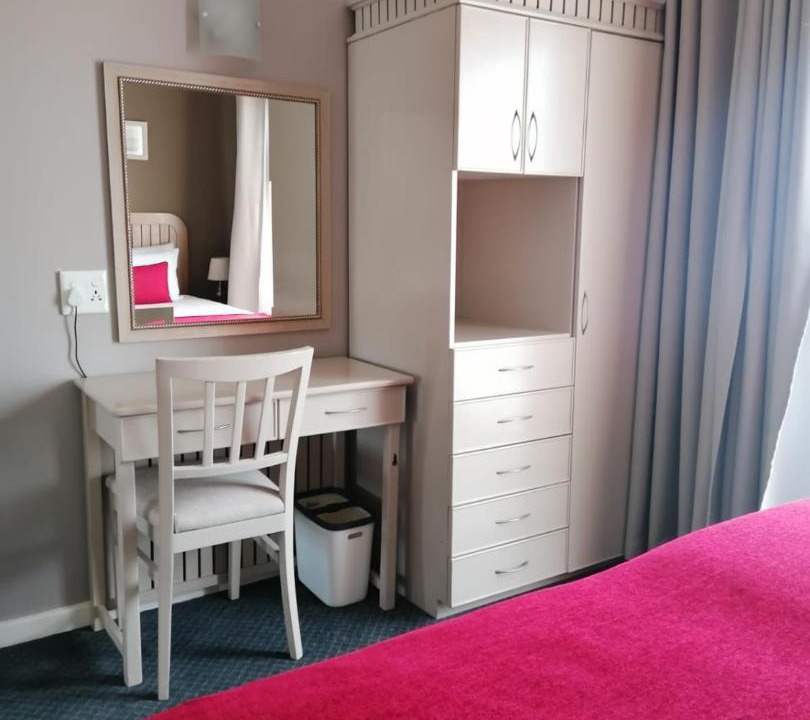 Photo of Bedroom in Lagoon Beach
