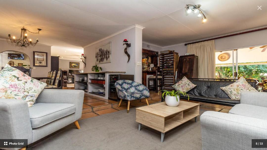 Photo of Livingroom in Greater Johannesburg Metropolitan Area