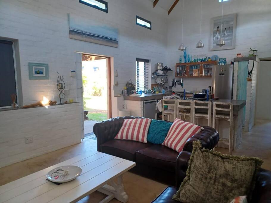 Photo of Livingroom in Pringle Bay