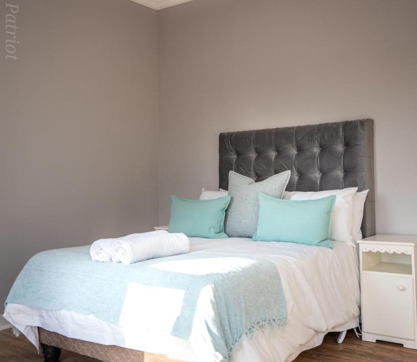 Photo of Bedroom in Thembelihle