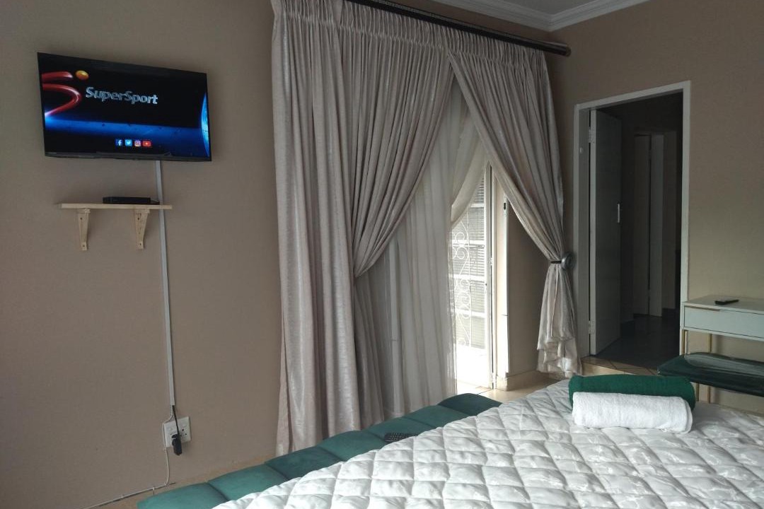 Photo of Bedroom in Muckleneuk