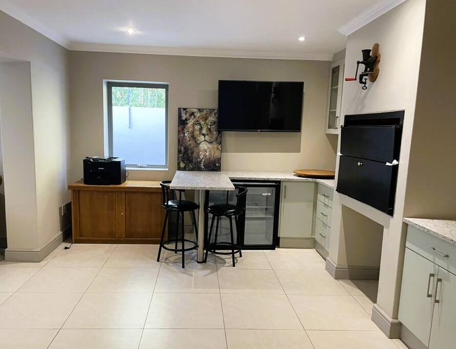 Photo of Livingroom in Stellenbosch Central