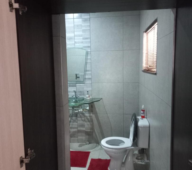 Photo of Bathroom in Upington