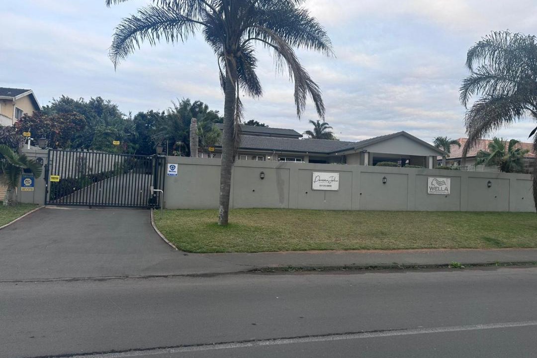 Photo of Others in La Lucia