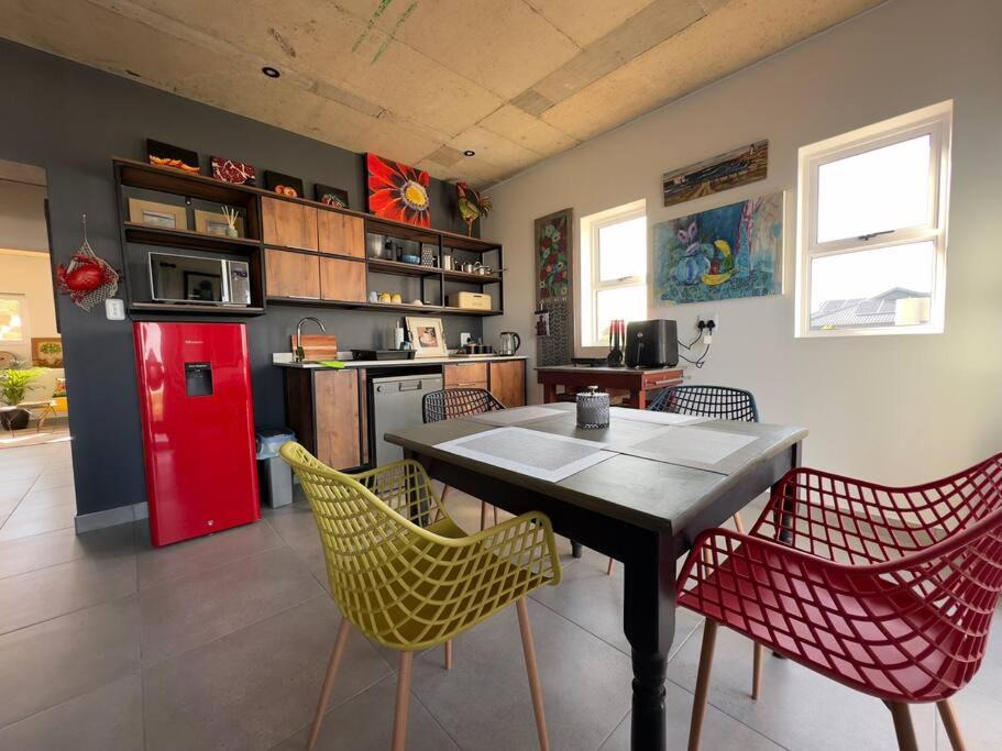 Photo of Livingroom in Pinnacle Point