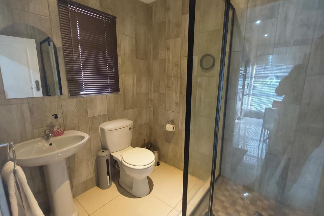 Photo of Bathroom in Moreleta Park