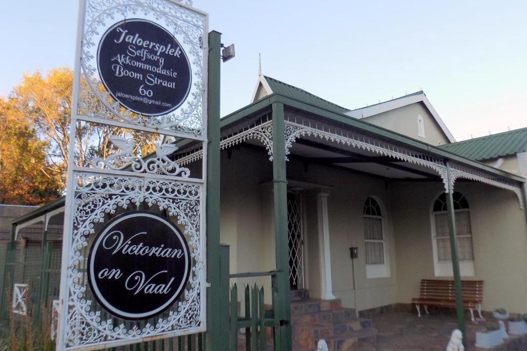 Photo of Others in Parys