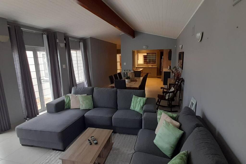 Photo of Livingroom in Bluff