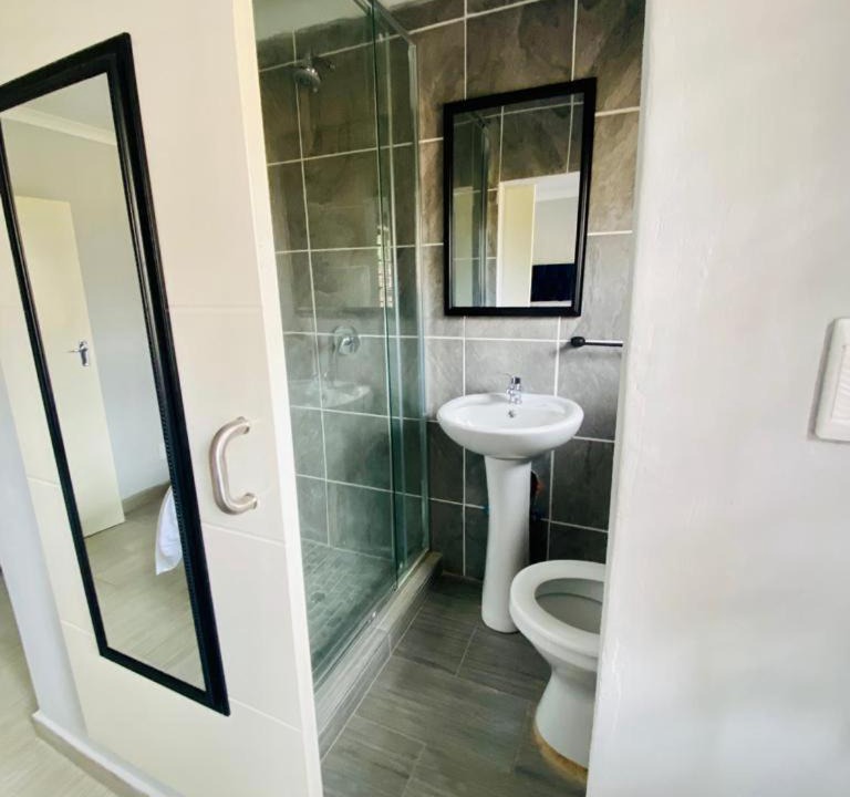 Photo of Bathroom in Bezuidenhout Valley