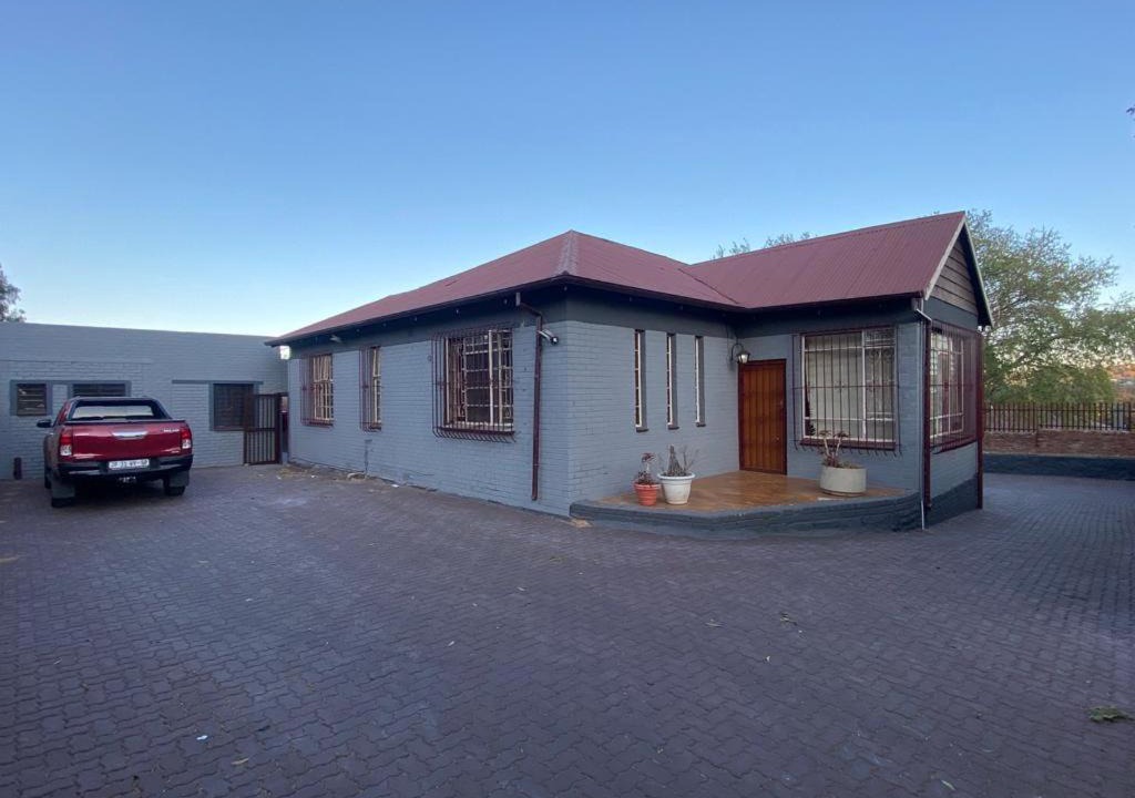 Photo of Others in Bezuidenhout Valley