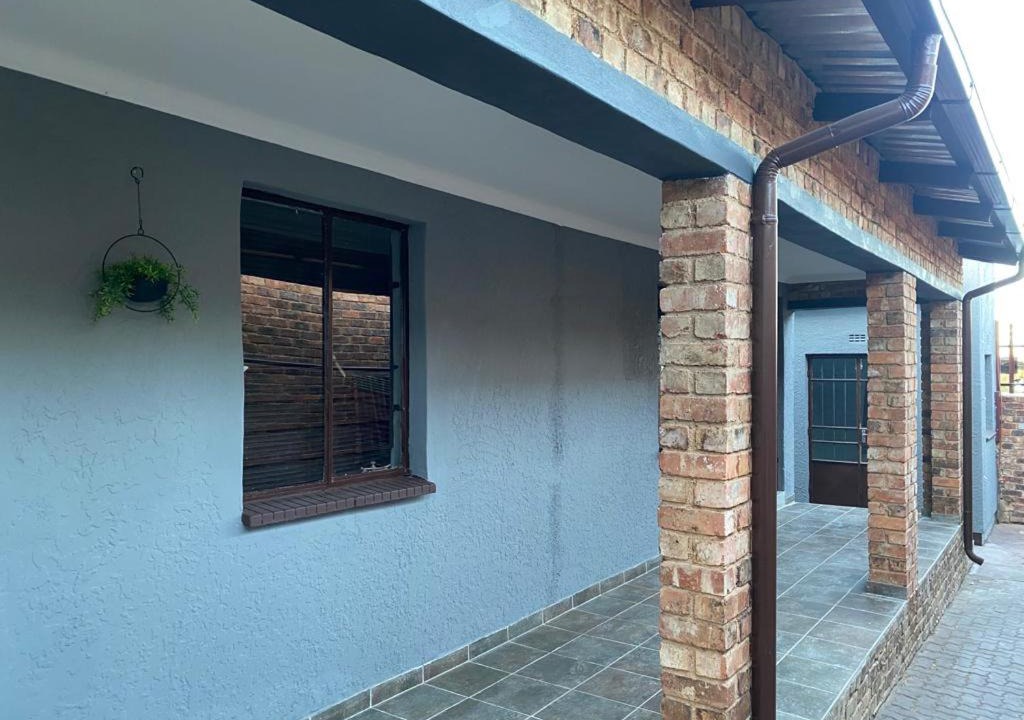 Photo of Others in Bezuidenhout Valley