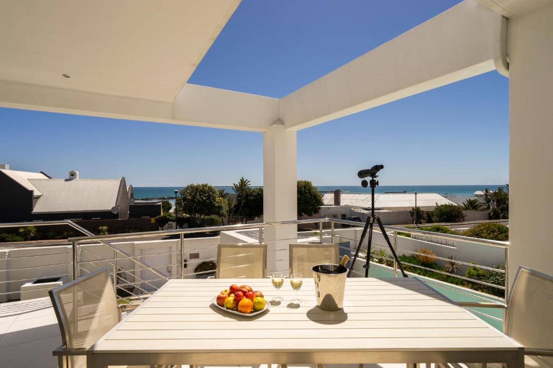 Photo of Patio Balcony in Big Bay