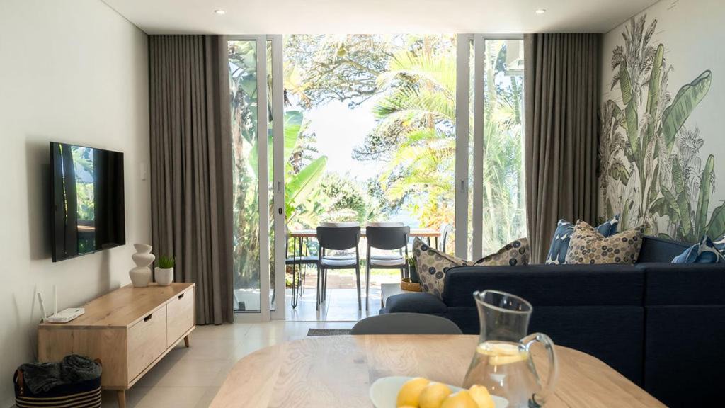 Photo of Livingroom in Selection Beach