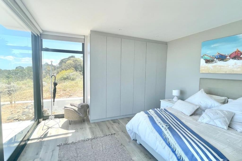 Photo of Bedroom in Pinnacle Point