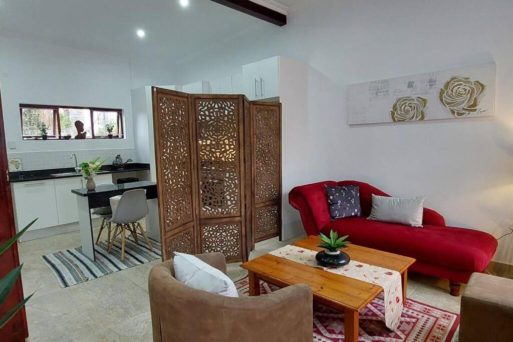 Photo of Livingroom in Beacon Bay