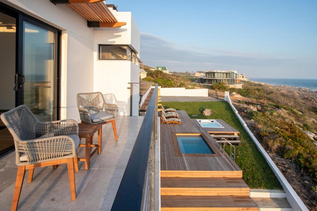 Photo of Patio Balcony in Betty's Bay