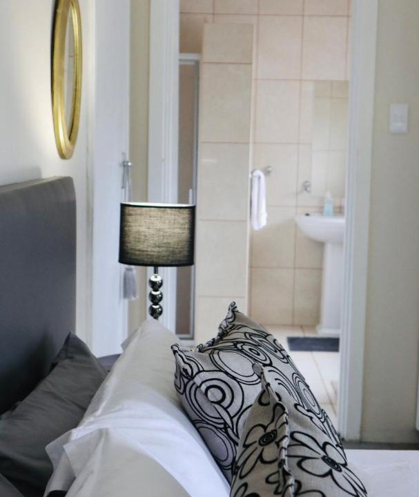 Photo of Bedroom in Somerset East